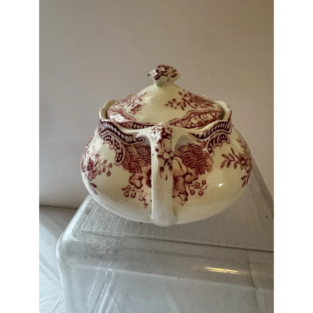 Crown Ducal crown ducal